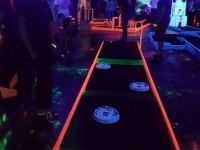 Mini-golf néon